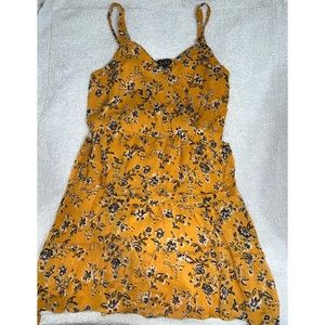 Mid thigh dress size XL (never worn)